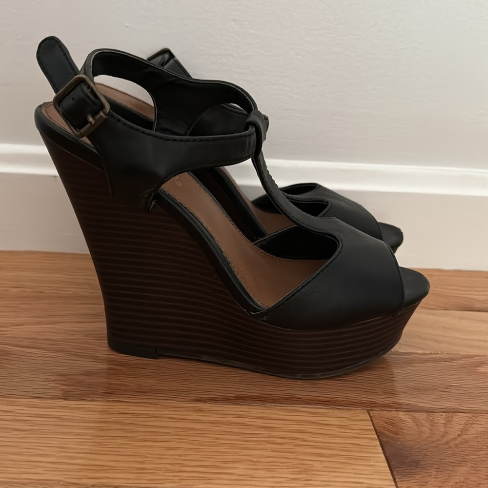 Wedges - Picture 2 of 8